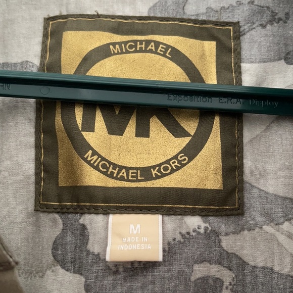 NWOT Michael Kors utility jacket in camo - Picture 4 of 7